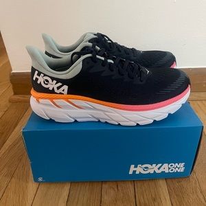 BRAND NEW HOKA CLIFTON 7